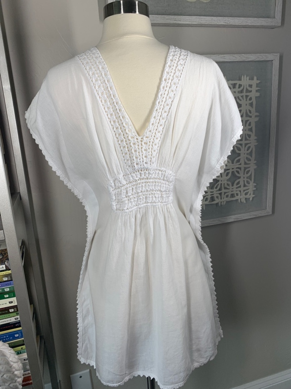 Gio cam white cotton beach swim coverup size medium